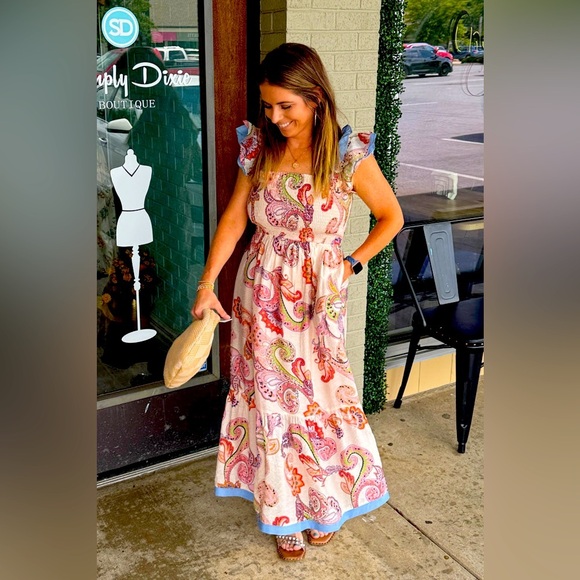 THML Dresses & Skirts - NWT TMHL Paisley Print Summer Maxi Dress